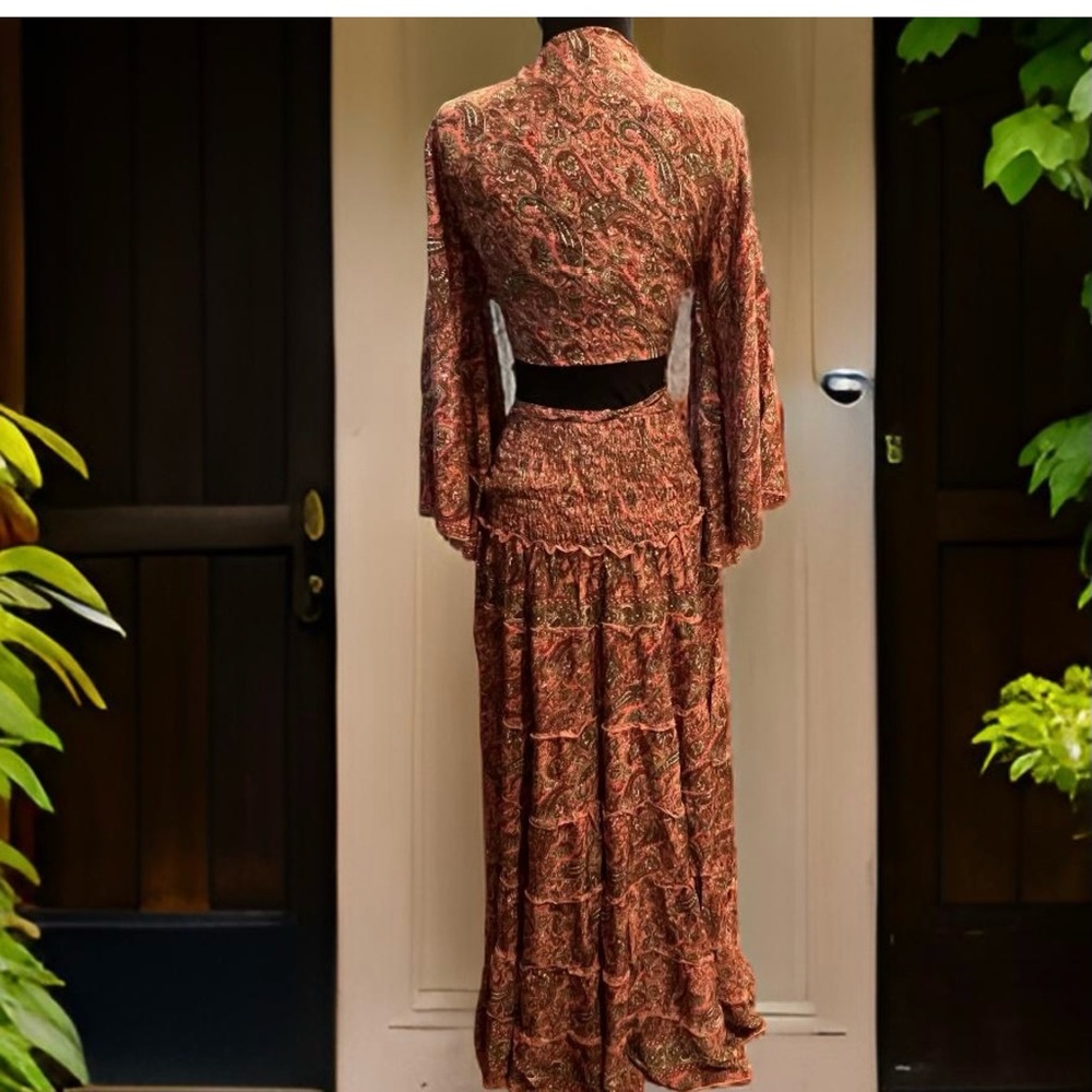 🍁SOLD OUT 🍁 2 pieces set: dress/skirt and Crop shirt blouse. S/M Polyester - Picture 5 of 5